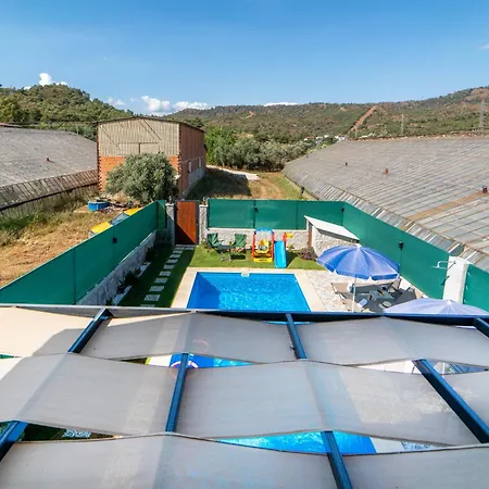 ヴィラ Manolya フェティエ